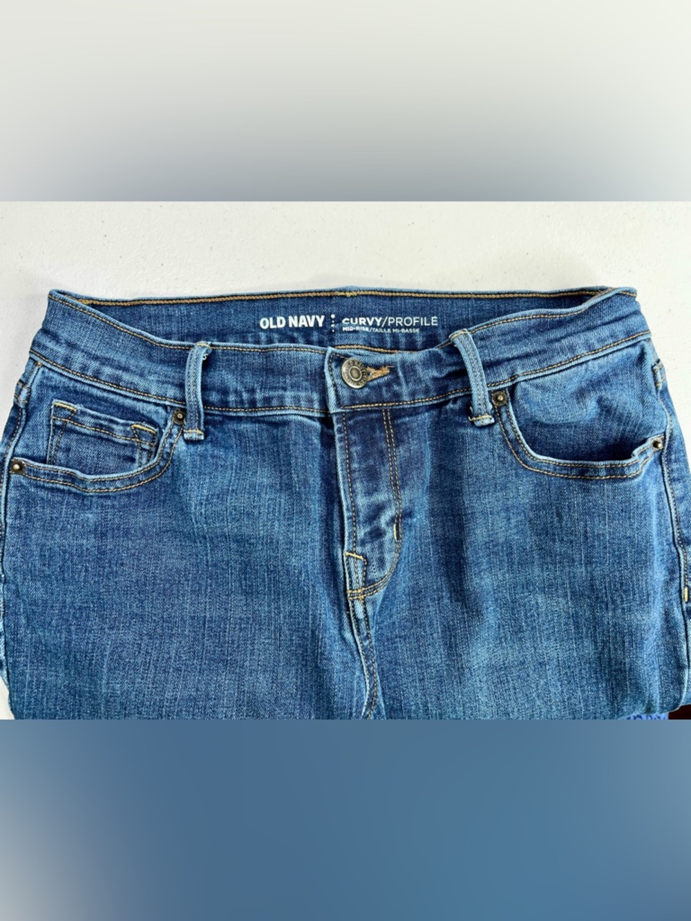 Old Navy Women's Curvy, Mid-rise  Jeans, size 2 - Picture 7 of 12
